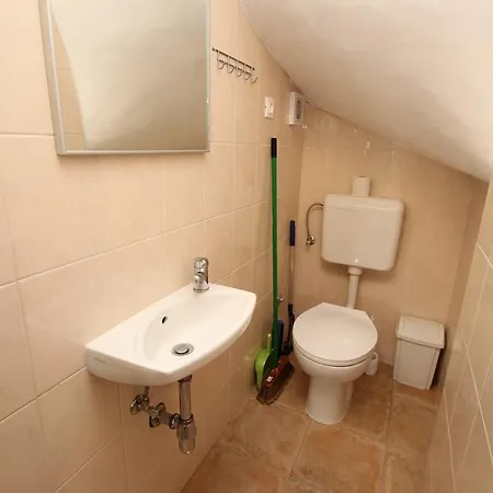 Vinkovic Semesterbostad