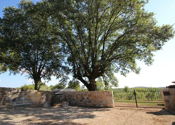 Holiday Vinkovic Holiday home